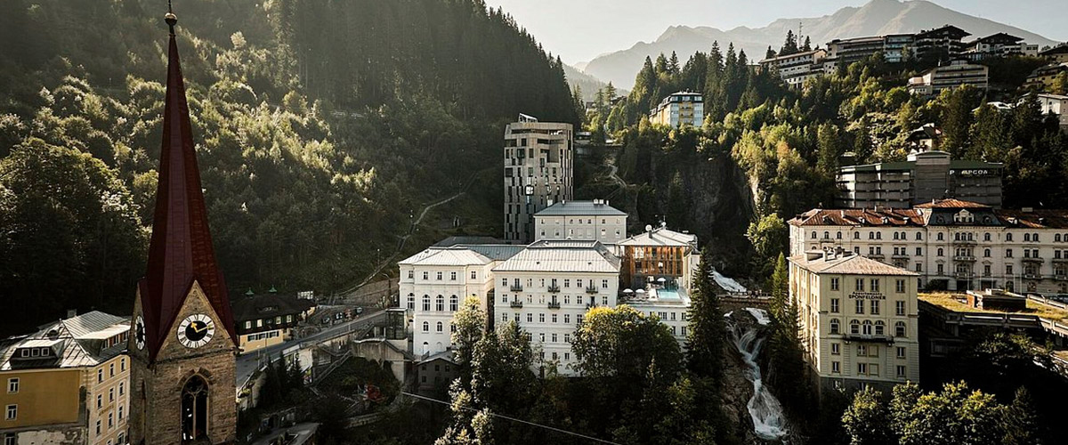 Urban Nature Bad Gastein - Badeschloss